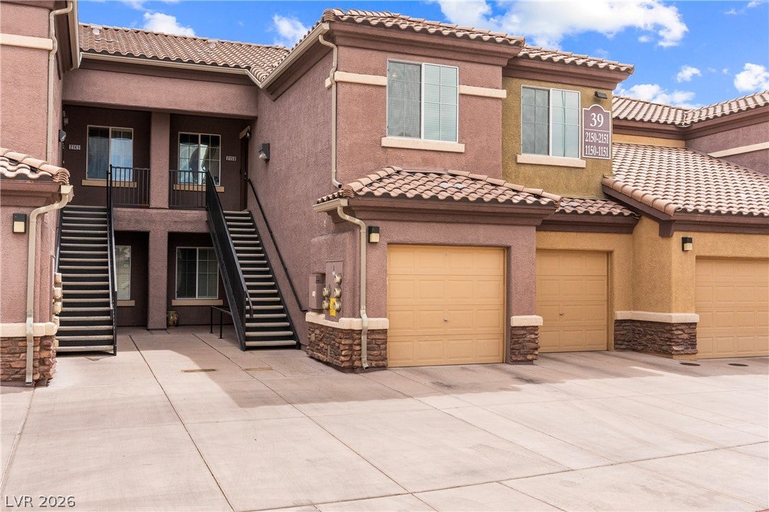 6868 Sky Pointe Dr, Las Vegas, NV 89131