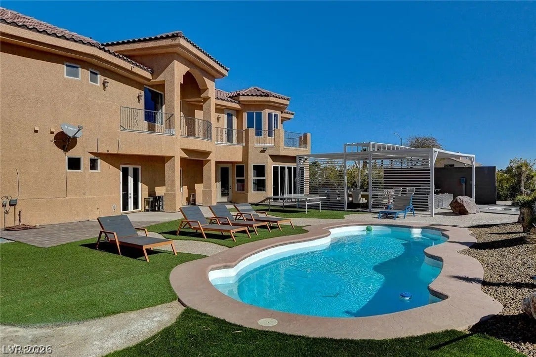 395 Wigwam Ave, Las Vegas, NV 89123
