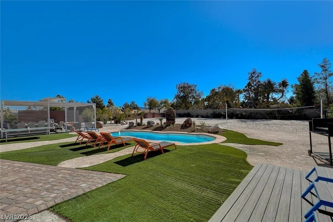 395 E Wigwam Ave, Las Vegas, NV 89123 photo