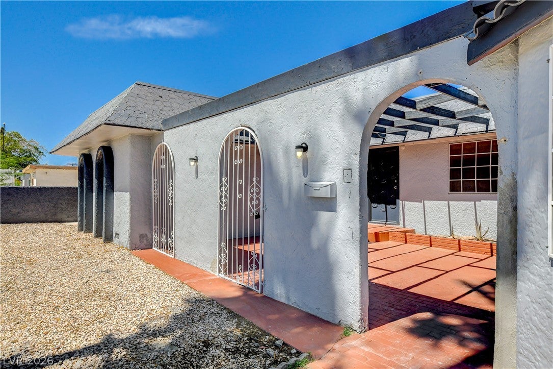 5724 Idle Ave, Las Vegas, NV 89107 photo