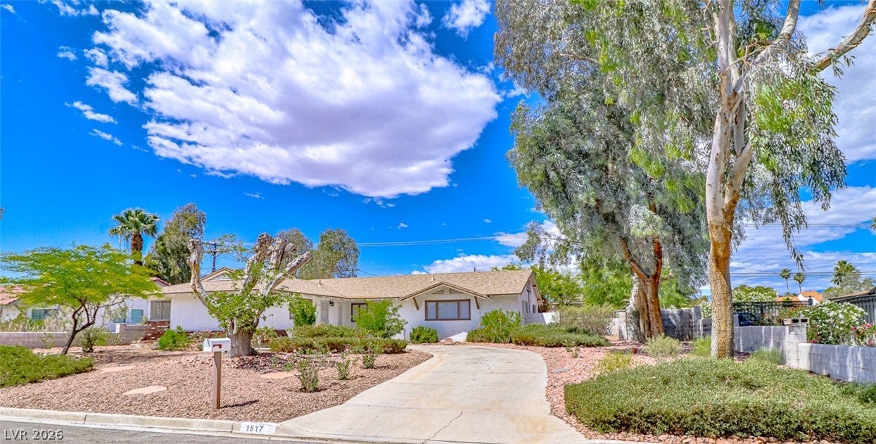 1517 Bryn Mawr Ave, Las Vegas, NV 89102