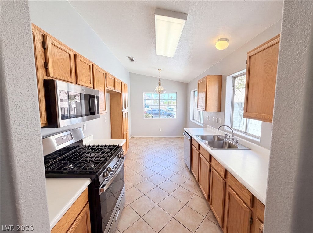9121 Indian Breeze Dr, Las Vegas, NV 89129 photo