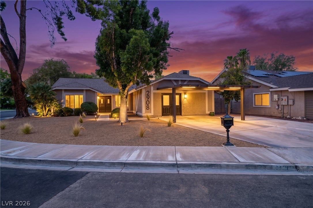 2908 Bernardo Ln, Las Vegas, NV 89102 photo