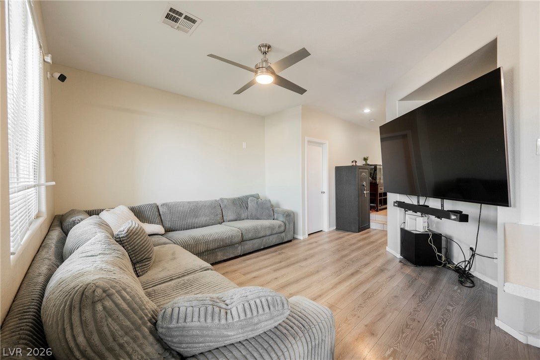 6682 Higger Tor Ave, Las Vegas, NV 89139 photo