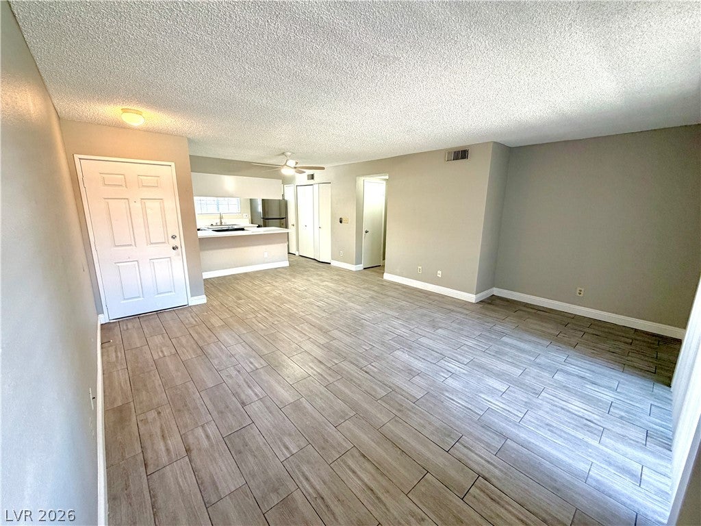 2750 S Durango Dr #1032, Las Vegas, NV 89117 photo