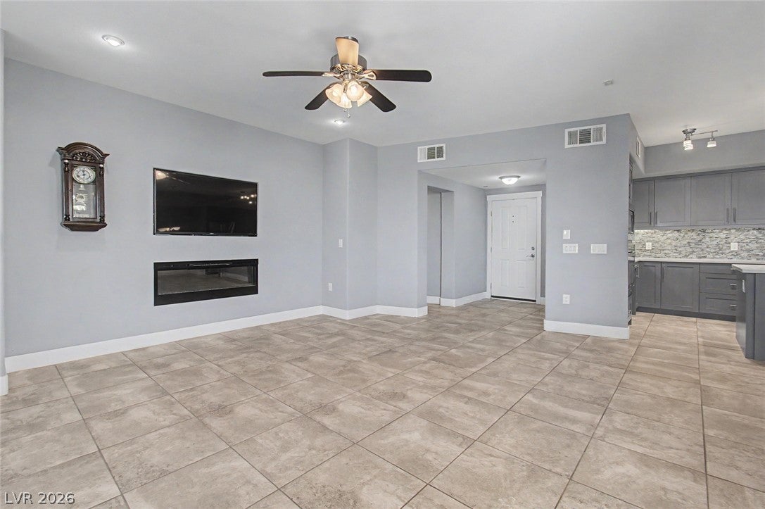 2555 Hampton Rd, Henderson, NV 89052