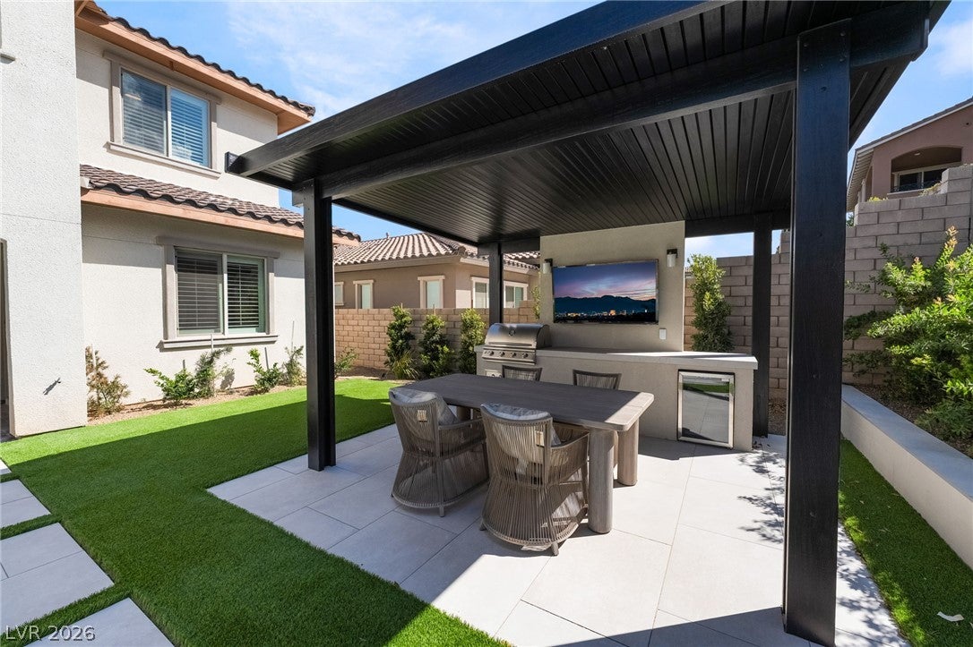 363 Molinetto St, Las Vegas, NV 89138 photo