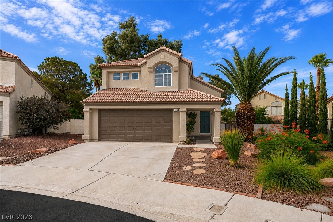 9576 Gold Cup Cir, Las Vegas, NV 89117 photo