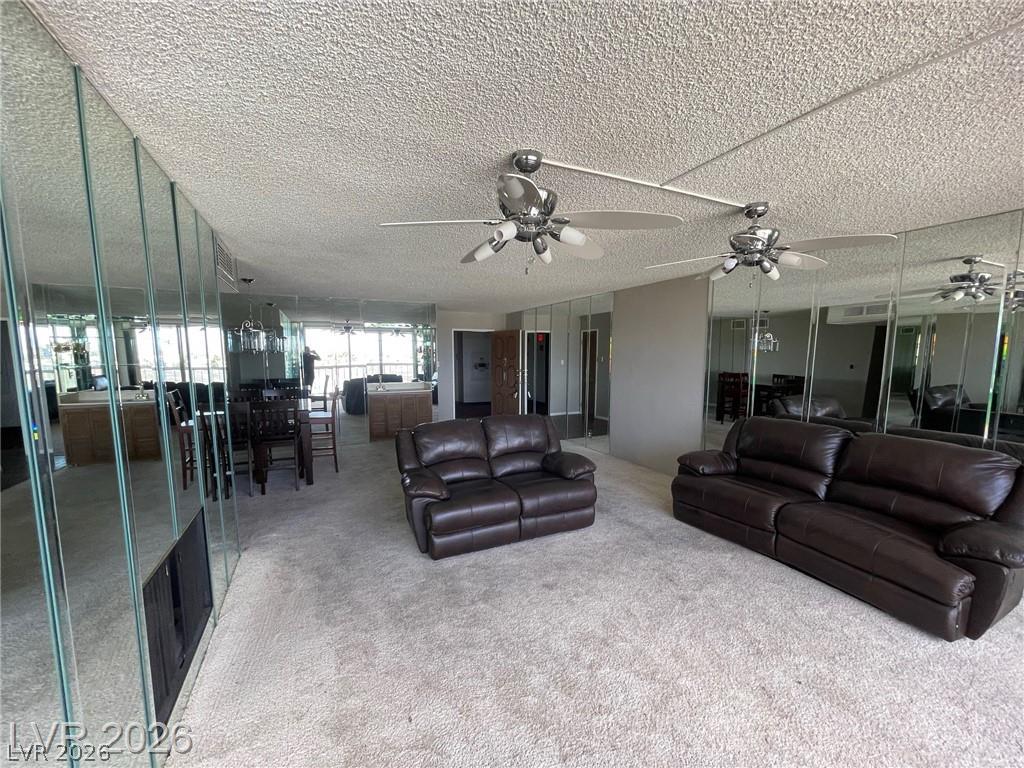 750 Royal Crest Cir, Las Vegas, NV 89169