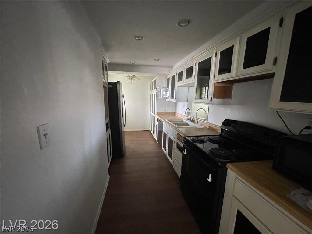 750 S Royal Crest Cir #351, Las Vegas, NV 89169 photo