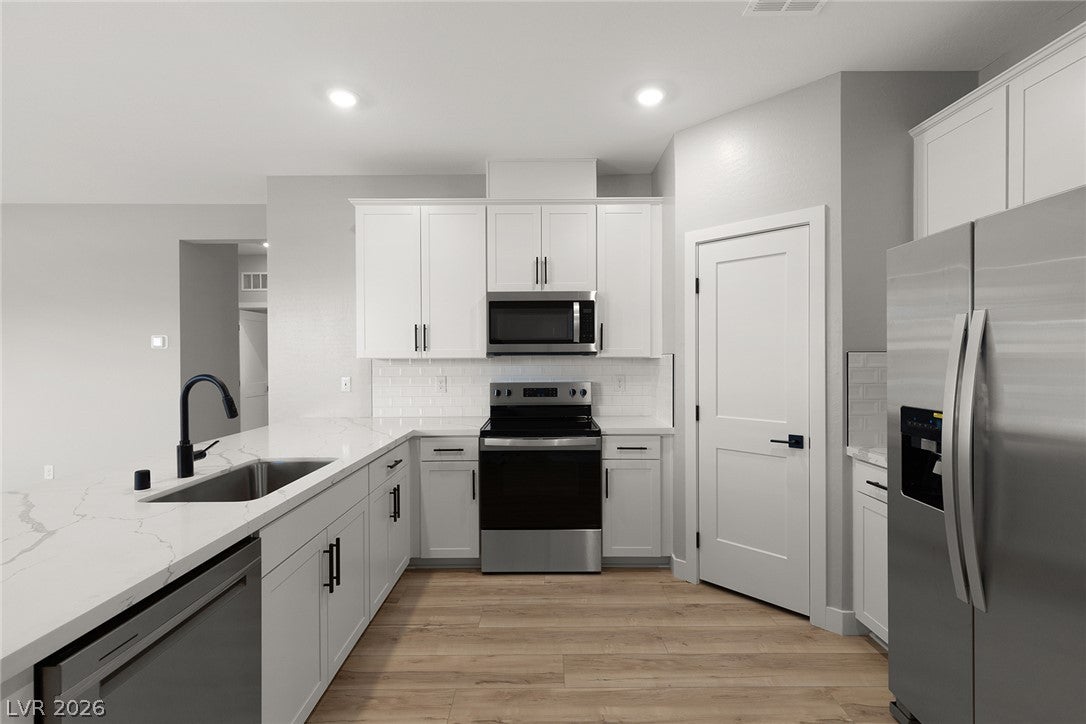 4516 Cave Lake Ave, North Las Vegas, NV 89032 photo