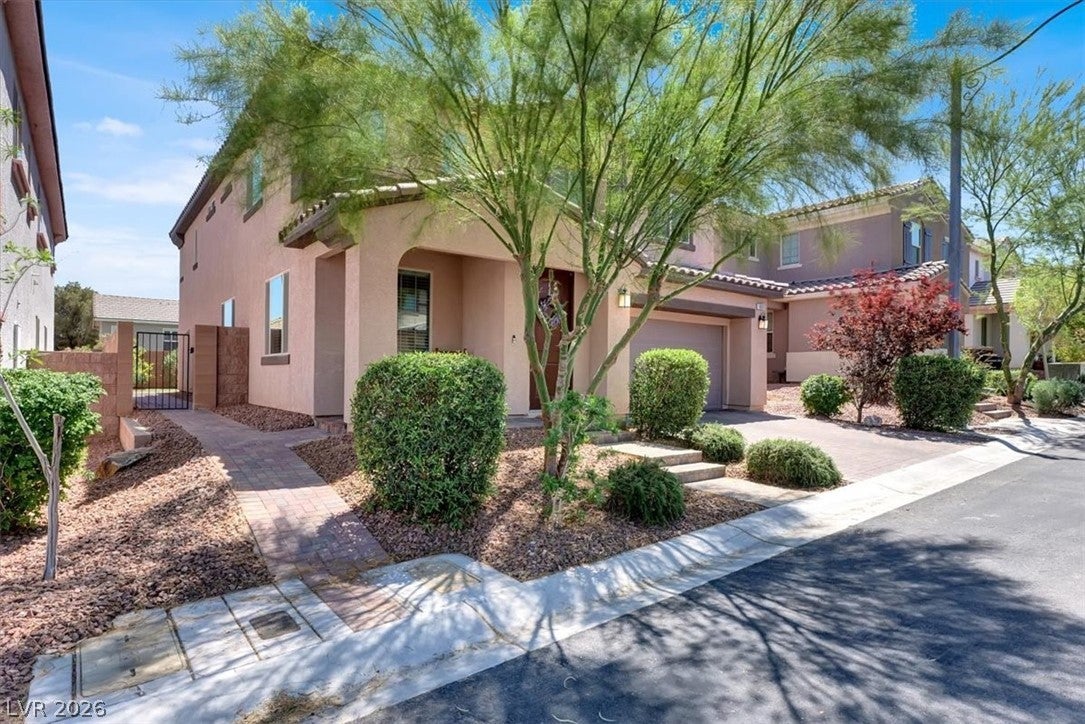 10521 Sparks Summit Ln, Las Vegas, NV 89166 photo