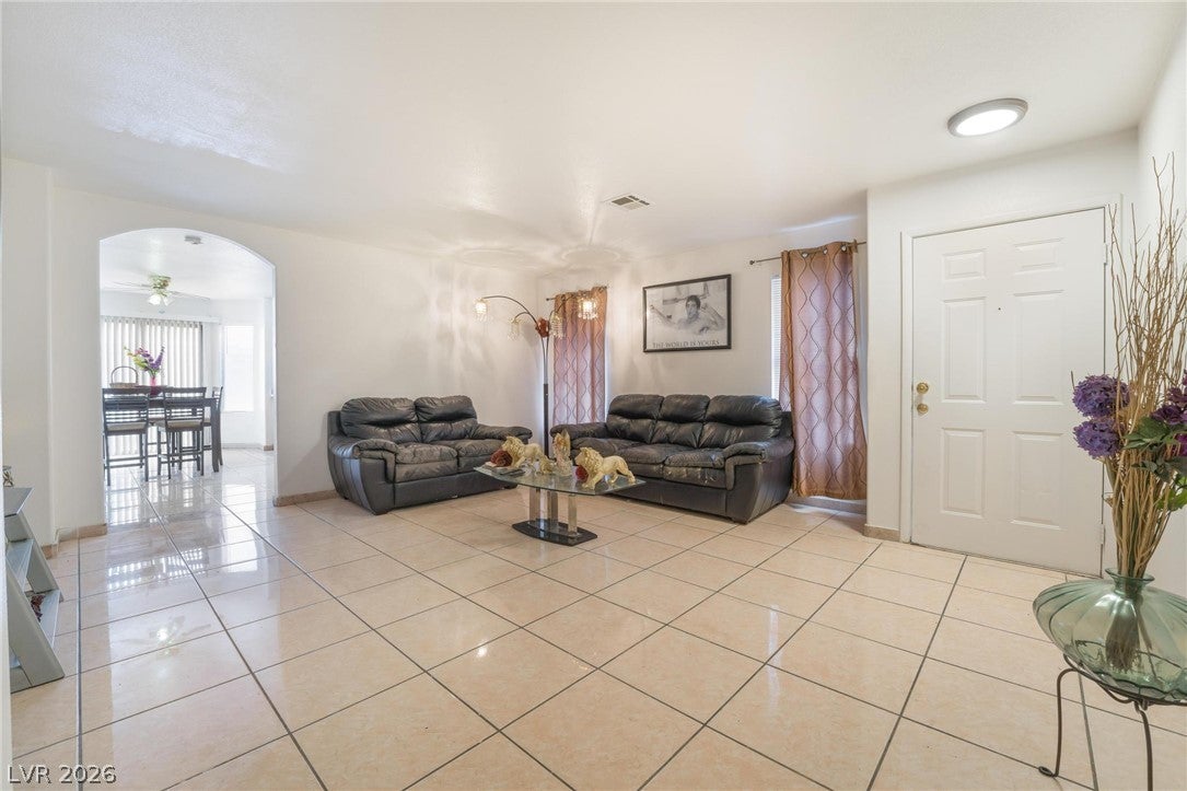6548 Shining Sand Ave, Las Vegas, NV 89142 photo