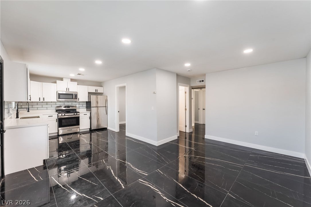 3215 Dillon Ave, North Las Vegas, NV 89030 photo