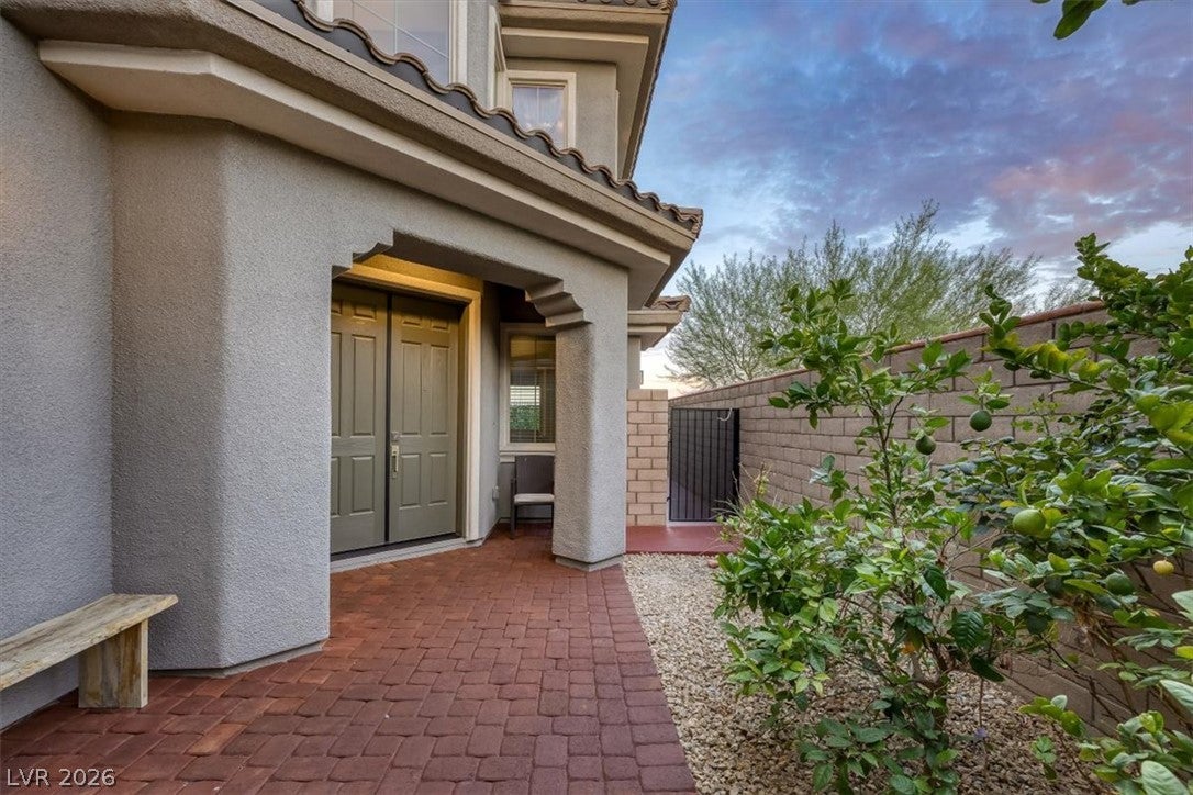 320 Highspring St, Las Vegas, NV 89138 photo