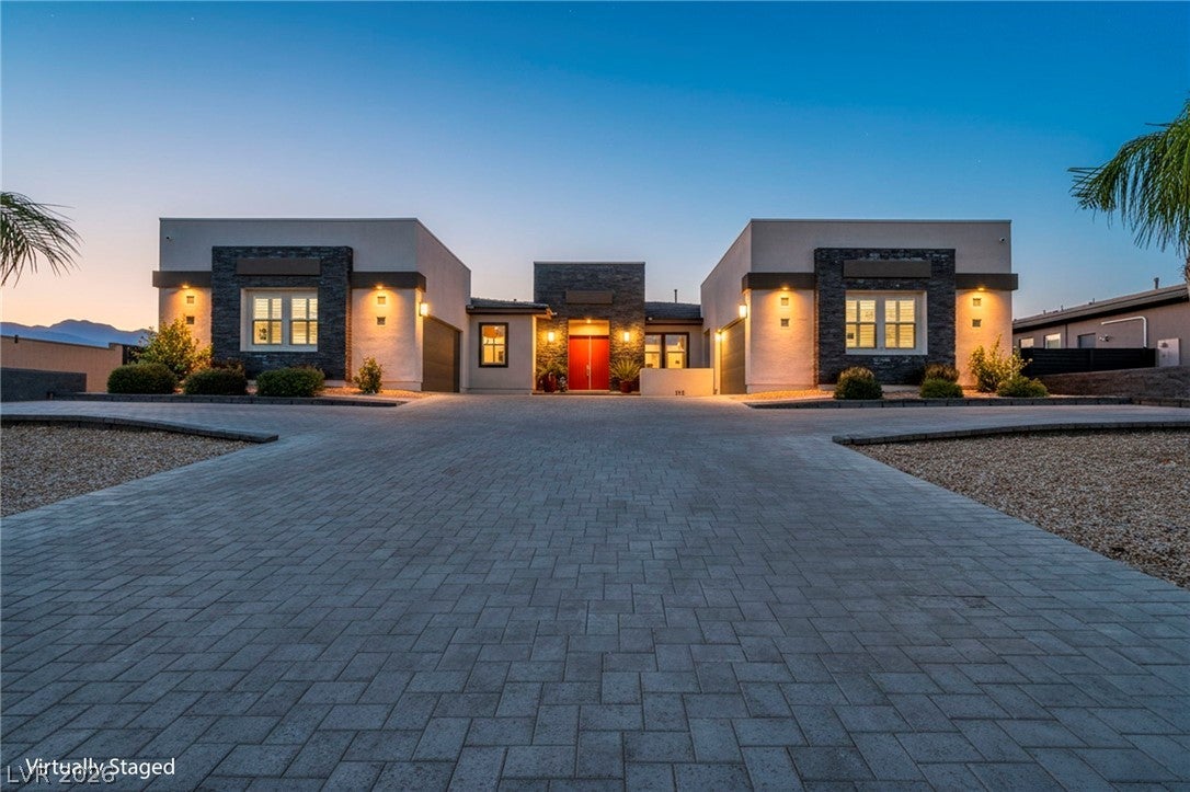 6215 Eula St, Las Vegas, NV 89149