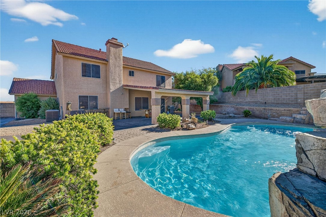 301 Country Club Dr, Henderson, NV 89015