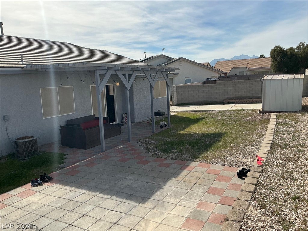 2220 Fountain Valley Way, North Las Vegas, NV 89031 photo