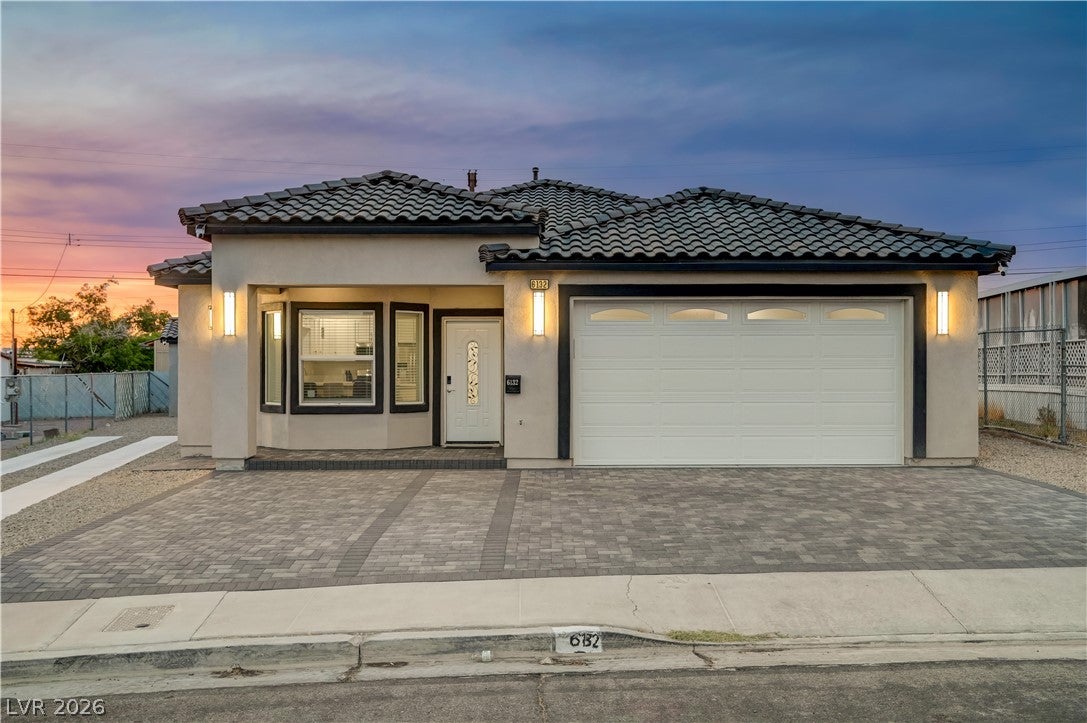 6132 Glacier Ave, Las Vegas, NV 89156