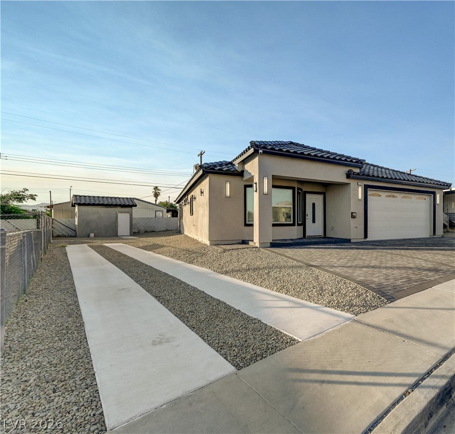 6132 Glacier Ave, Las Vegas, NV 89156 photo
