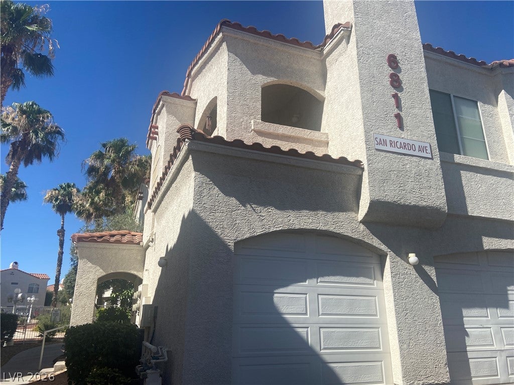6811 San Ricardo Ave, Las Vegas, NV 89146