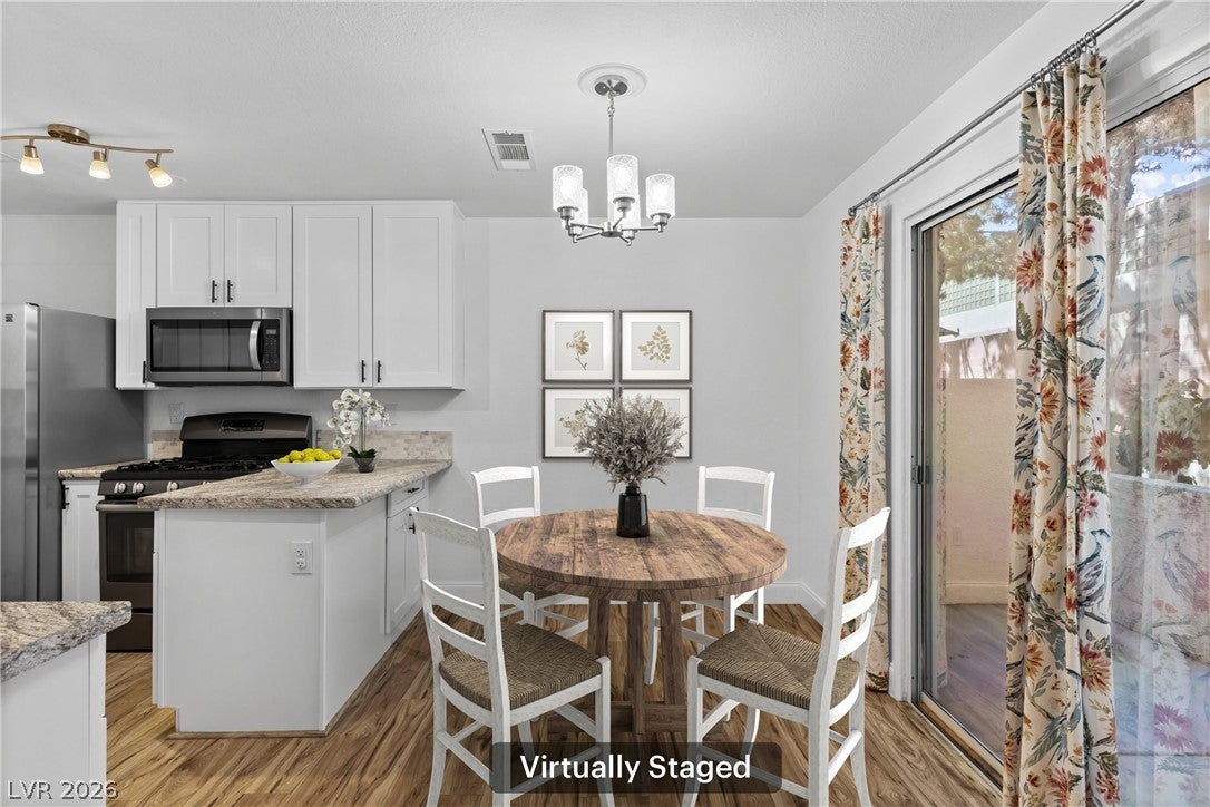 6965 Oyster Shell Dr, Las Vegas, NV 89108 photo