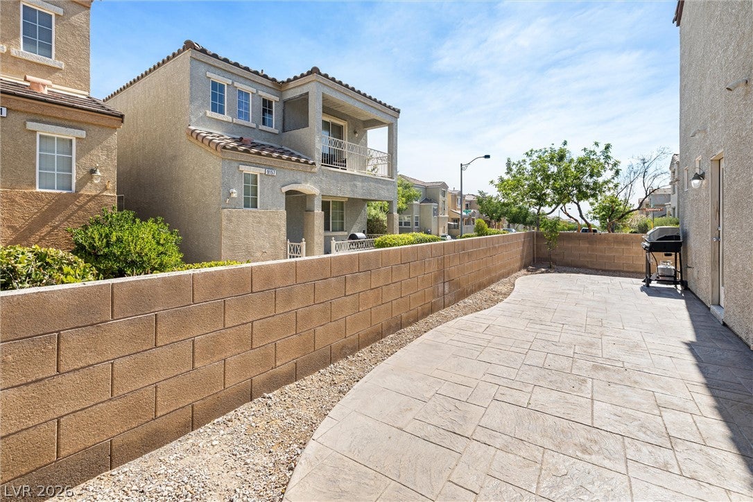9156 Point Lace Ct, Las Vegas, NV 89149 photo