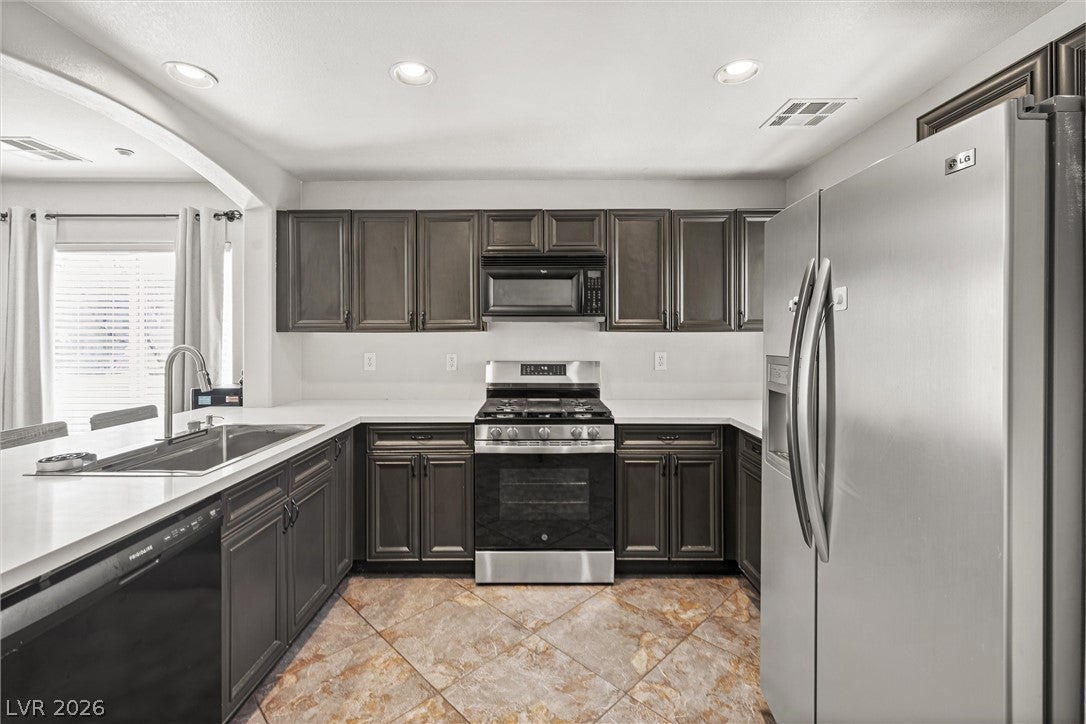 9156 Point Lace Ct, Las Vegas, NV 89149