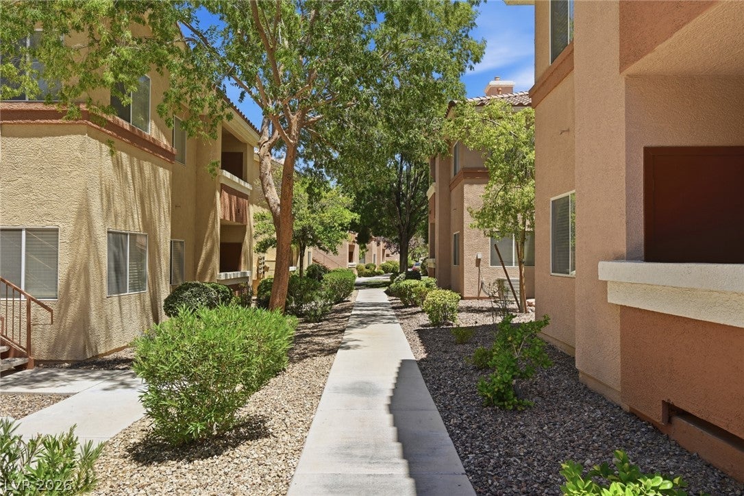 1050 E Cactus Ave #2006, Las Vegas, NV 89183 photo