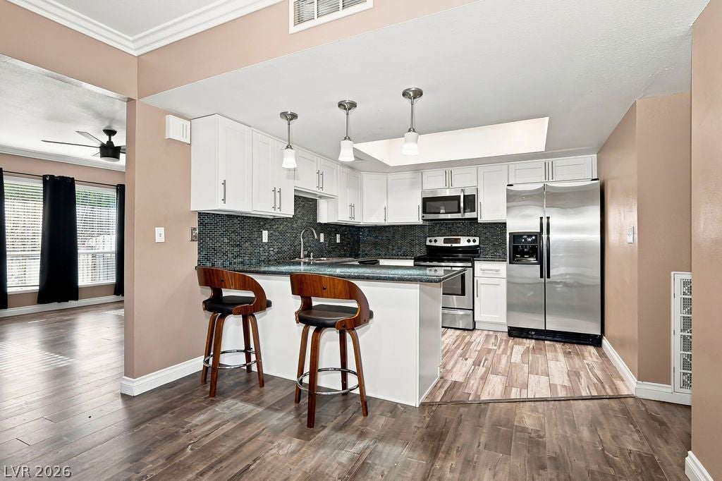 3768 Pilgrim St, Las Vegas, NV 89121 photo