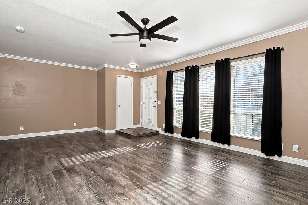 3768 Pilgrim St, Las Vegas, NV 89121 photo