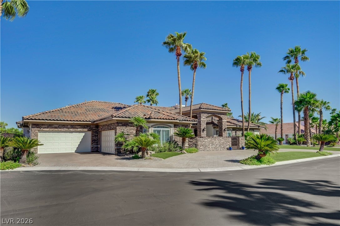 2030 Marina Bay Ct, Las Vegas, NV 89117 photo