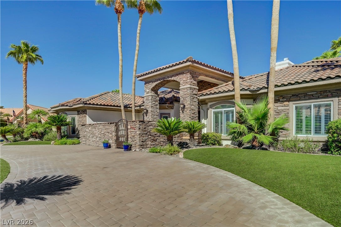 2030 Marina Bay Ct, Las Vegas, NV 89117 photo
