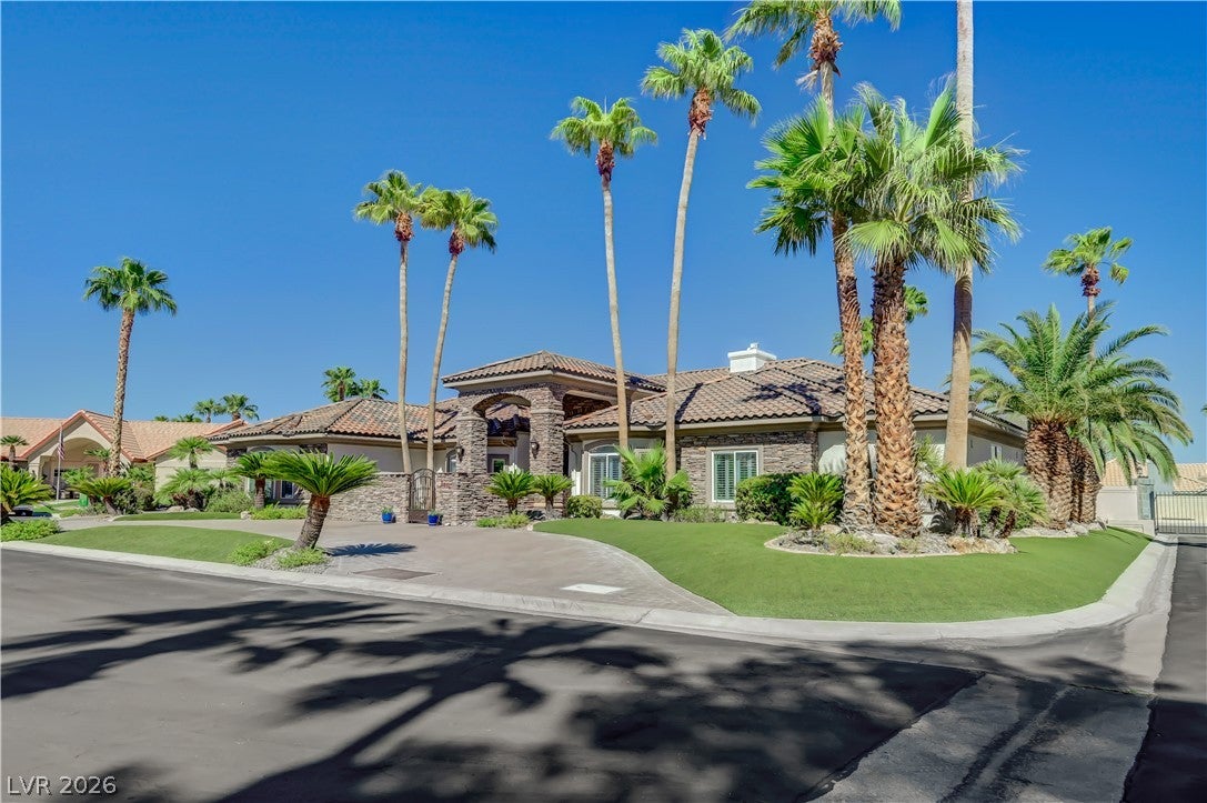 2030 Marina Bay Ct, Las Vegas, NV 89117 photo