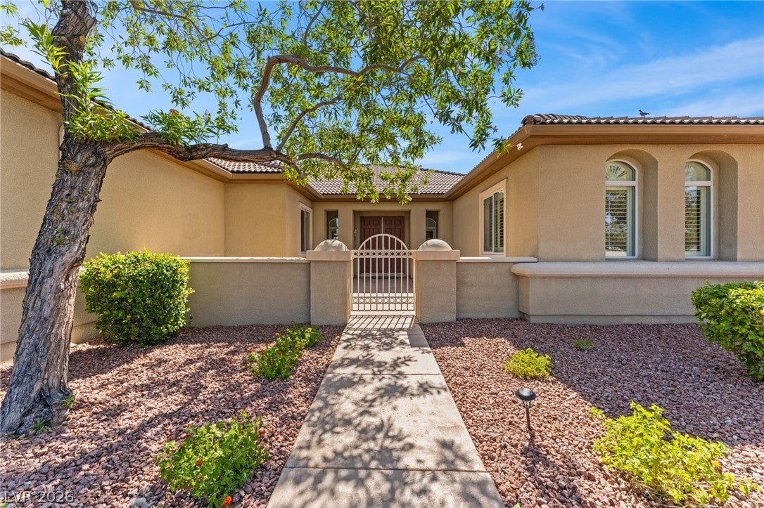 8370 Unicorn St, Las Vegas, NV 89131 photo