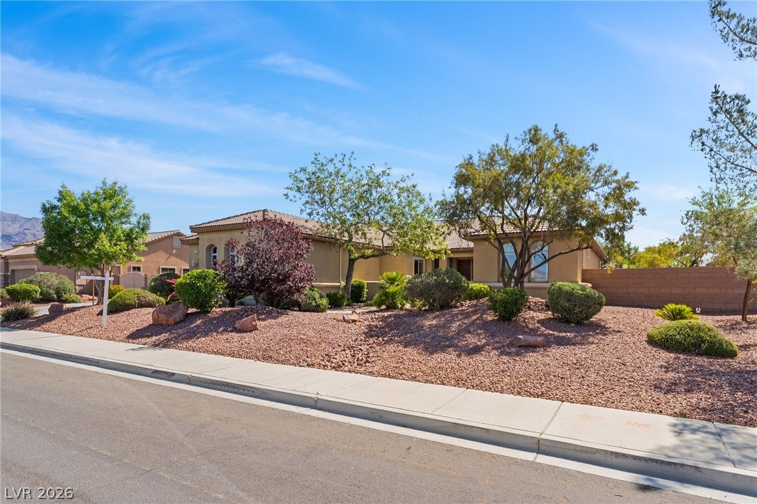 8370 Unicorn St, Las Vegas, NV 89131 photo