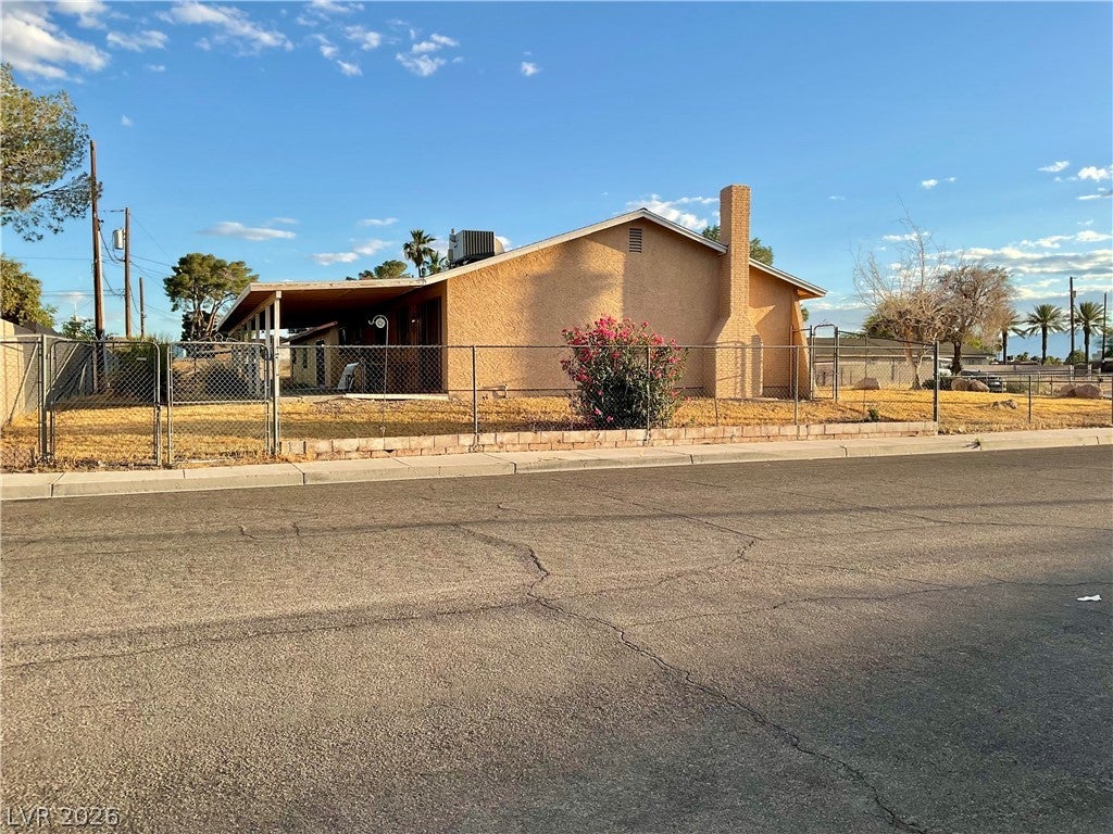 1312 N North St, Las Vegas, NV 89106 photo