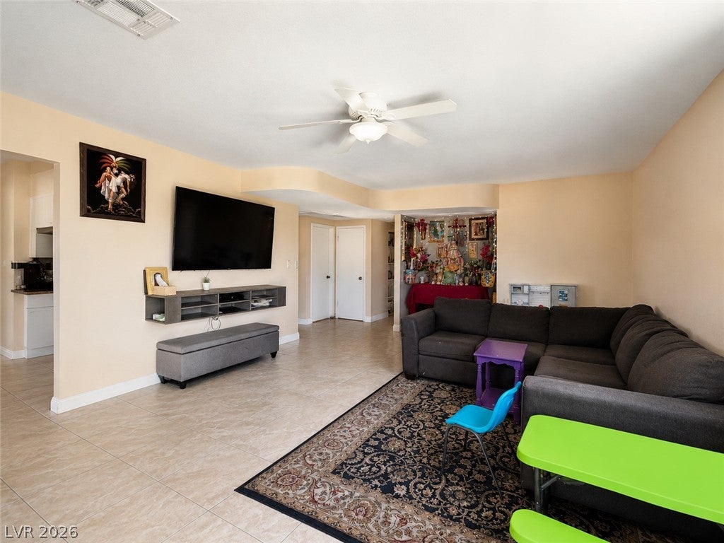 2105 El Greco St, Las Vegas, NV 89102 photo
