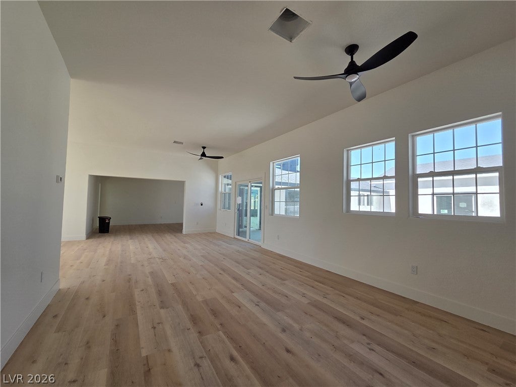 5724 N Grand Canyon Dr, Las Vegas, NV 89149 photo