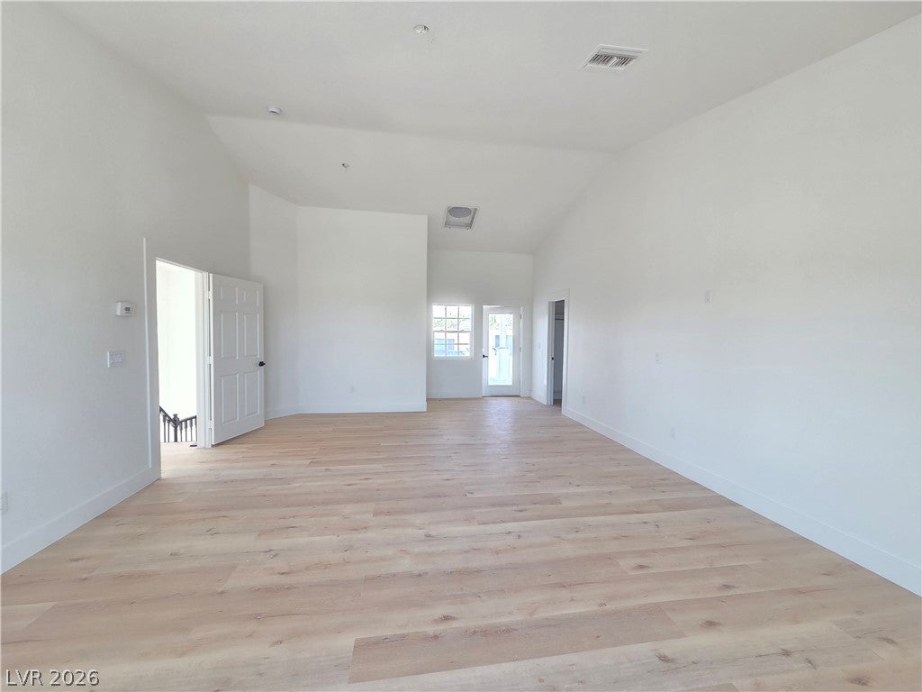 5724 N Grand Canyon Dr, Las Vegas, NV 89149 photo