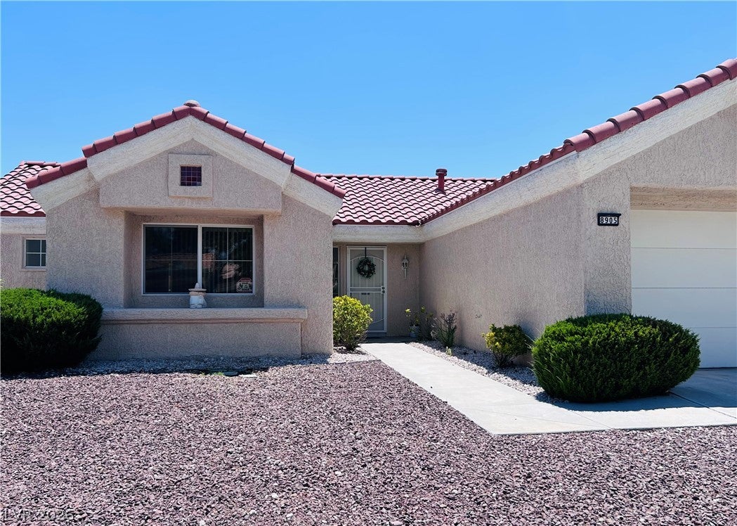 8905 Evening Star Dr, Las Vegas, NV 89134 photo