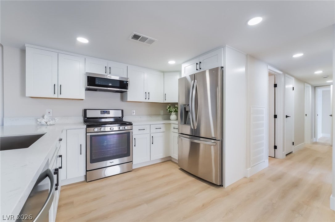 3743 Colonial Dr, Las Vegas, NV 89121