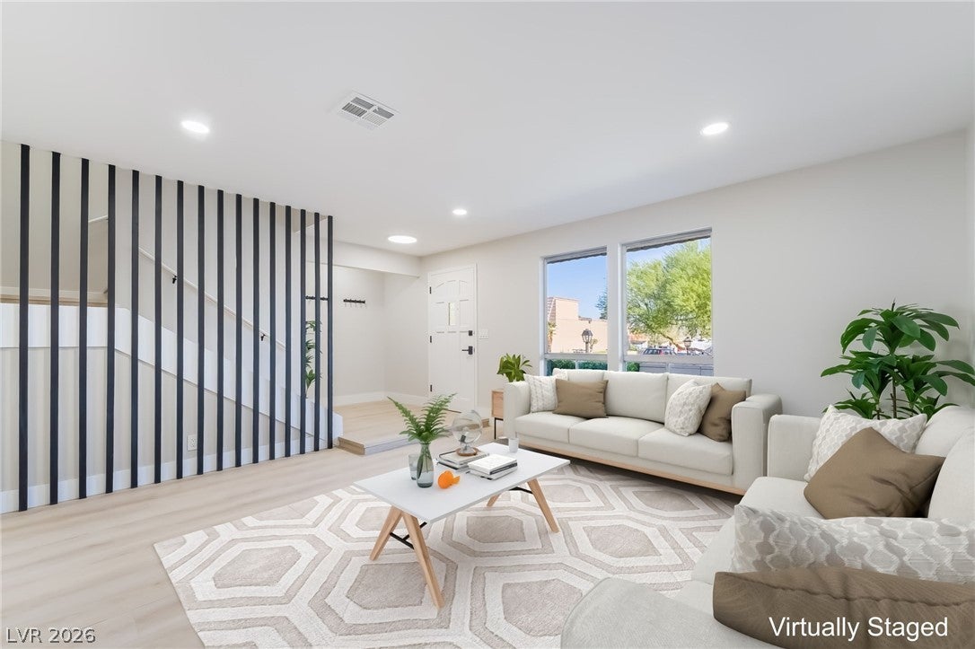 3743 Colonial Dr, Las Vegas, NV 89121 photo