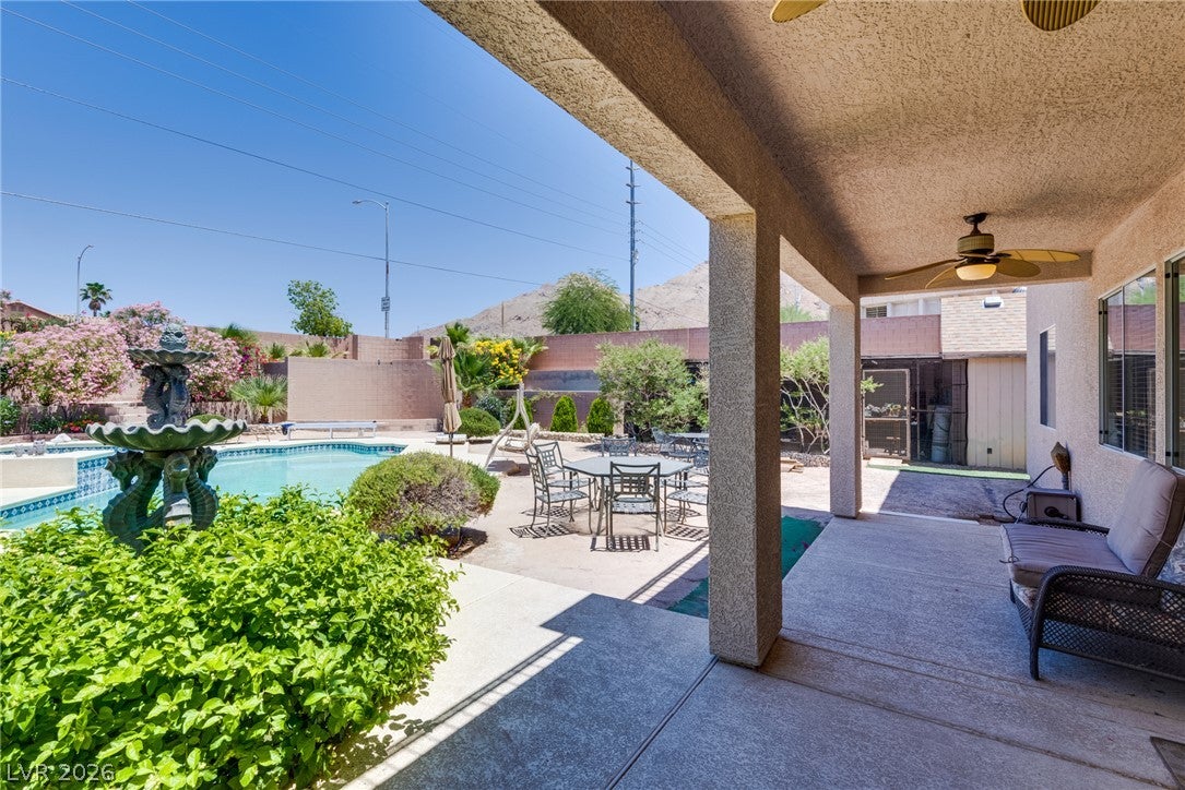 6680 Blue Sapphire Ave, Las Vegas, NV 89110 photo