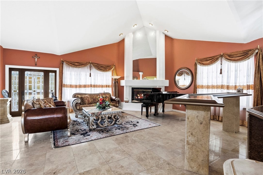 26 Princeville Ln, Las Vegas, NV 89113 photo
