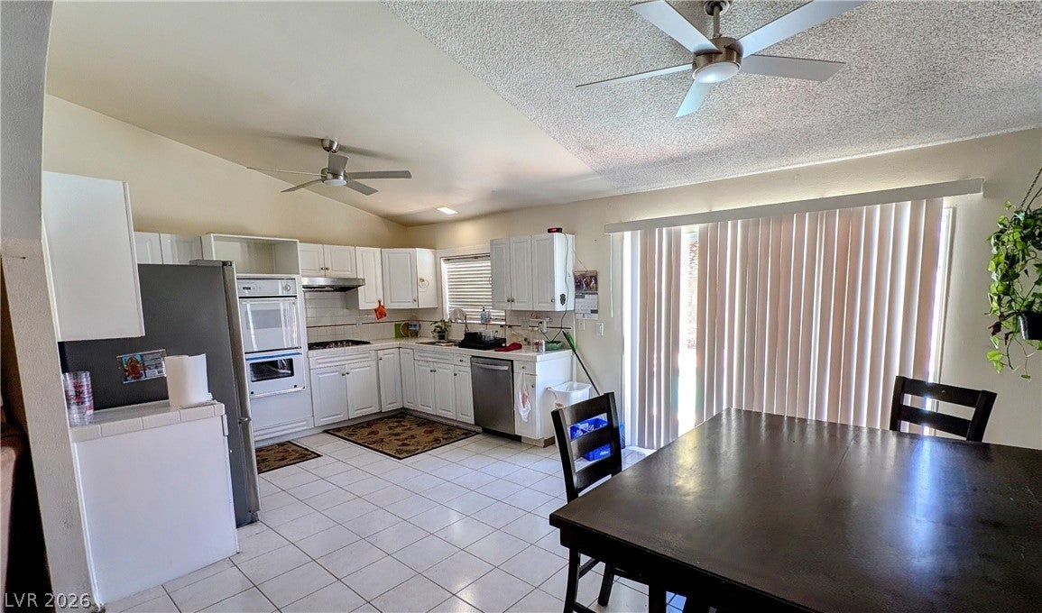 3204 Lindell Rd, Las Vegas, NV 89146 photo