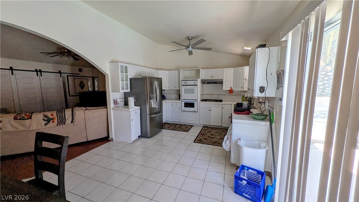 3204 Lindell Rd, Las Vegas, NV 89146 photo