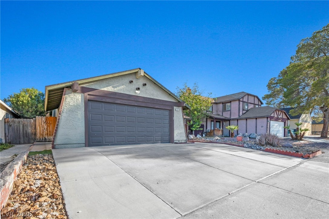 6237 Carmen Blvd, Las Vegas, NV 89108 photo