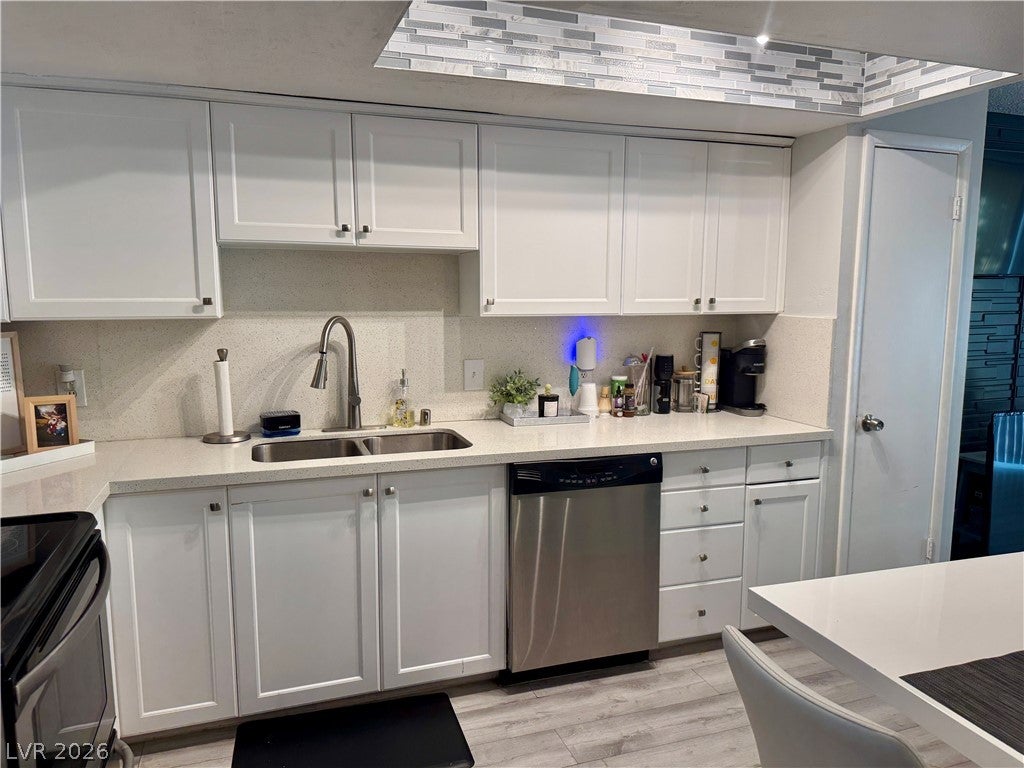 5474 S Maryland Pkwy, Las Vegas, NV 89119 photo