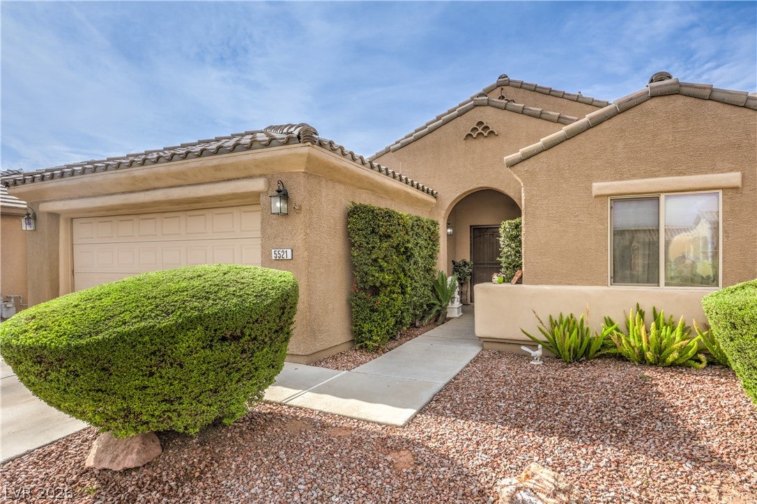 5521 Little Lake Ave, Las Vegas, NV 89122 photo